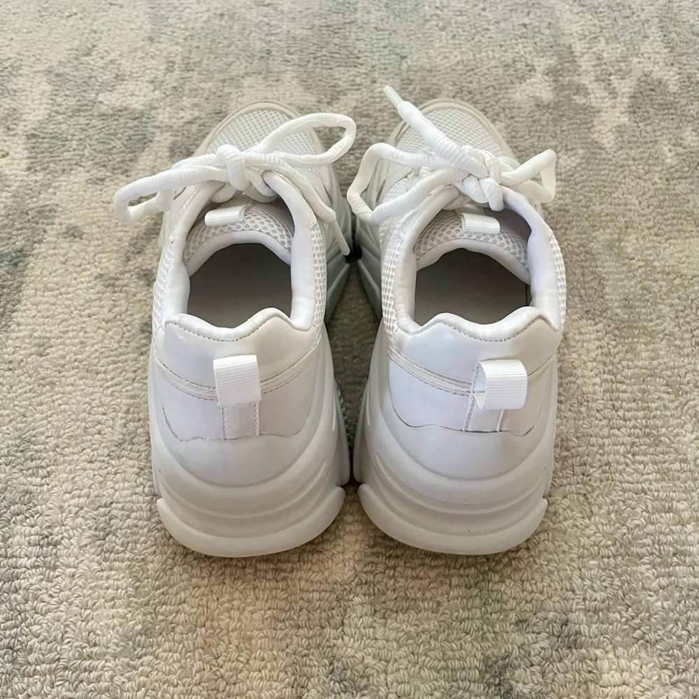 Wild Fable Erica Sneakers - Picture 3 of 6